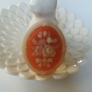 Avon flower cameo brooch